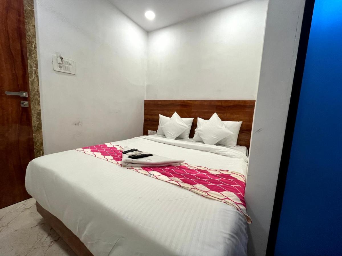 Hotel Delmond Prime- Near Nesco مومباي المظهر الخارجي الصورة