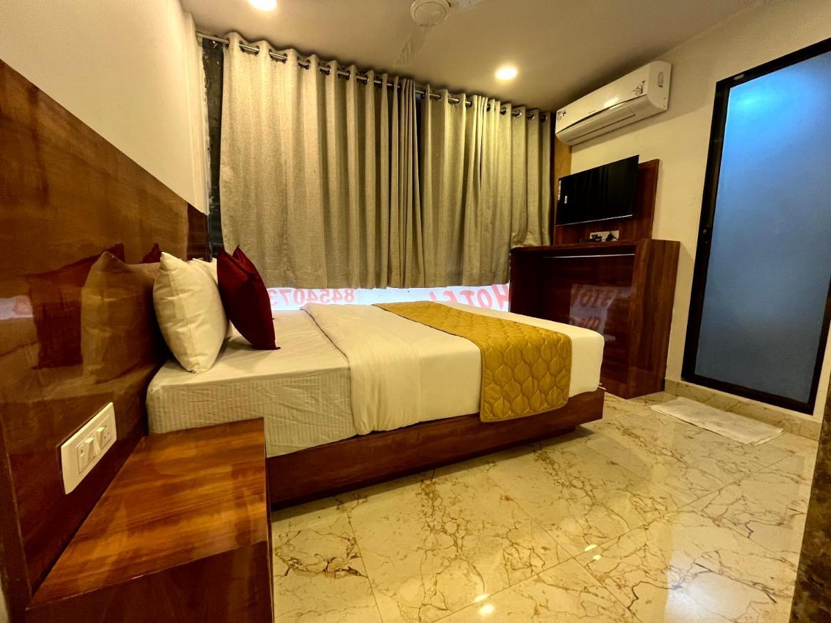 Hotel Delmond Prime- Near Nesco مومباي المظهر الخارجي الصورة