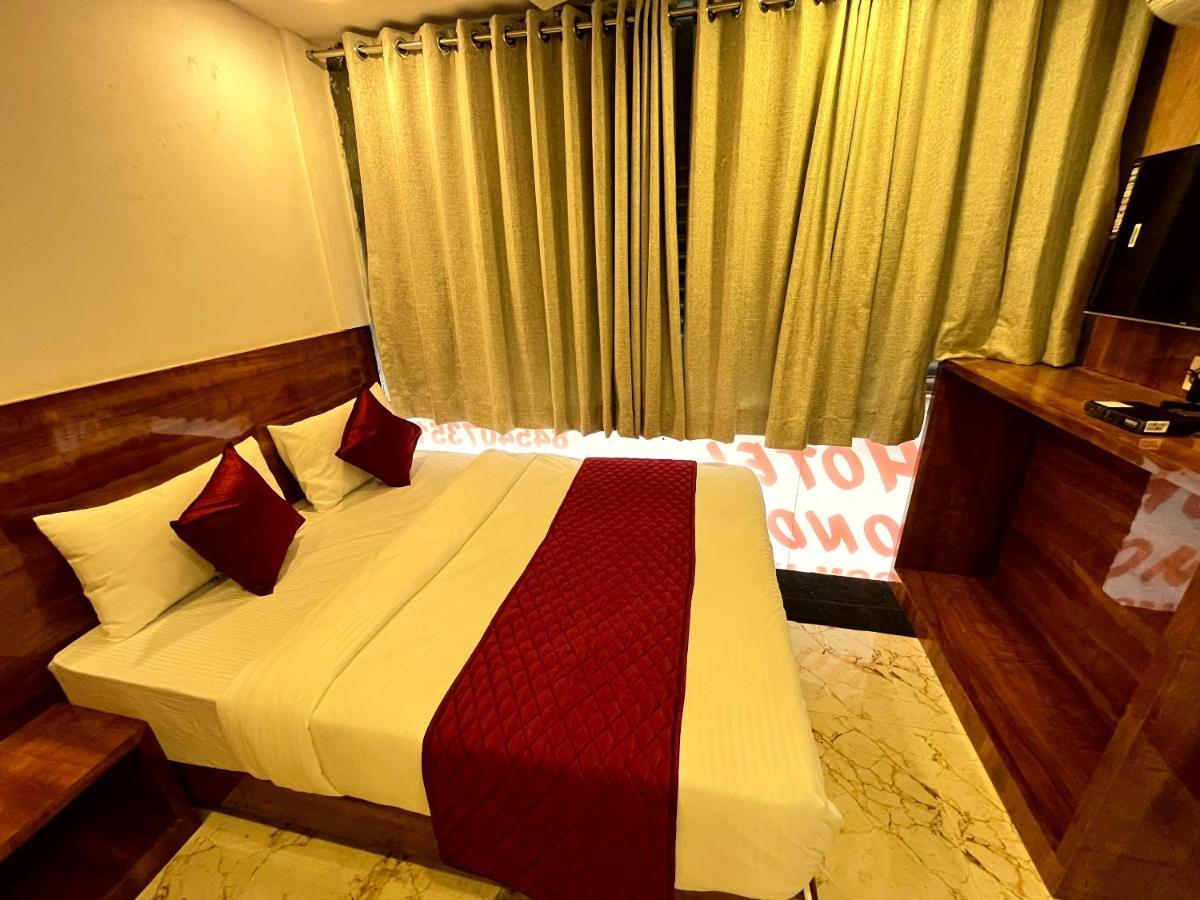 Hotel Delmond Prime- Near Nesco مومباي المظهر الخارجي الصورة