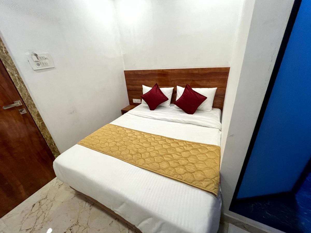 Hotel Delmond Prime- Near Nesco مومباي المظهر الخارجي الصورة