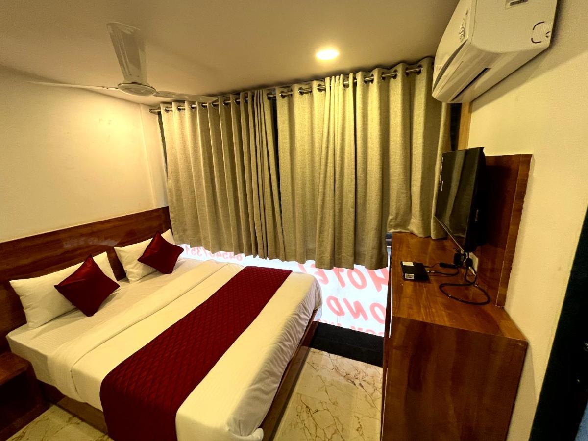 Hotel Delmond Prime- Near Nesco مومباي المظهر الخارجي الصورة